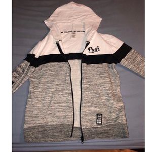 fits like a M, only worn a handful of times